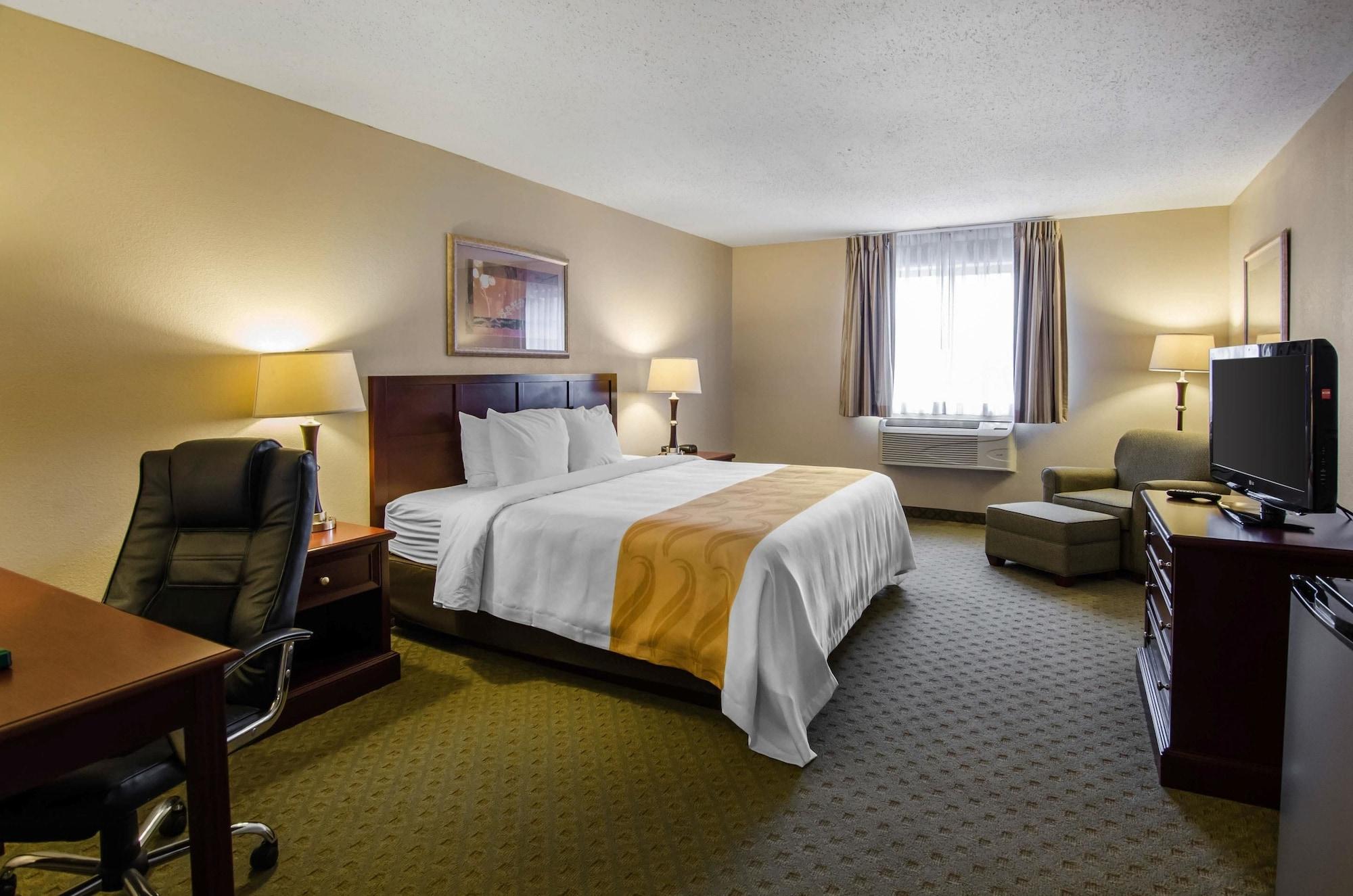 Quality Inn Summersville Exterior photo