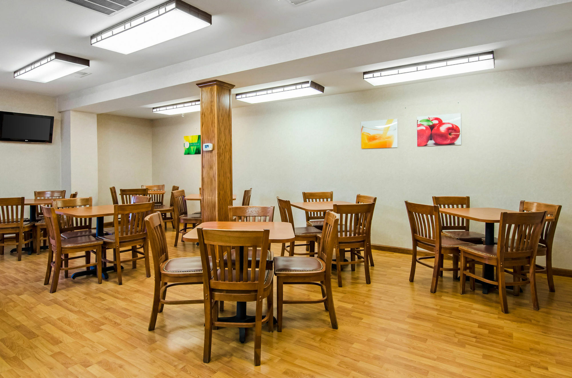 Quality Inn Summersville Exterior photo